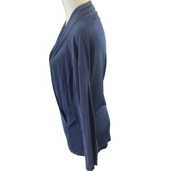 Chicos Traveller Popover Top Women L Chicos 2 Blue Faux Front Wrap Vneck - Picture 5 of 9